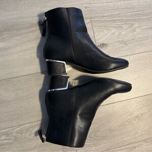 Ardene Comfort Foam Black Silver Heeled Booties Ankle Boots Small Heel Size 9
